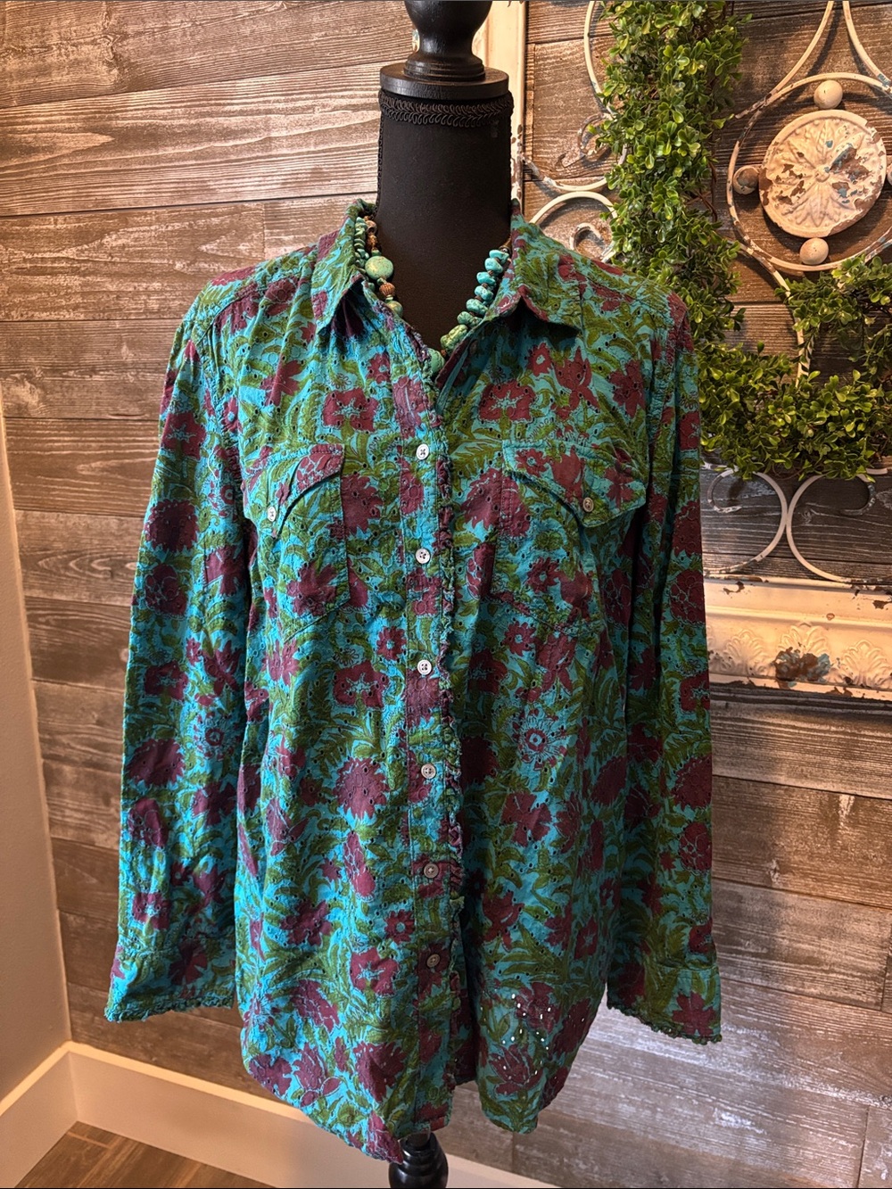 Sundance NWT (Size L) Boho Western Teal & Burgundy Floral Button-Up Shirt